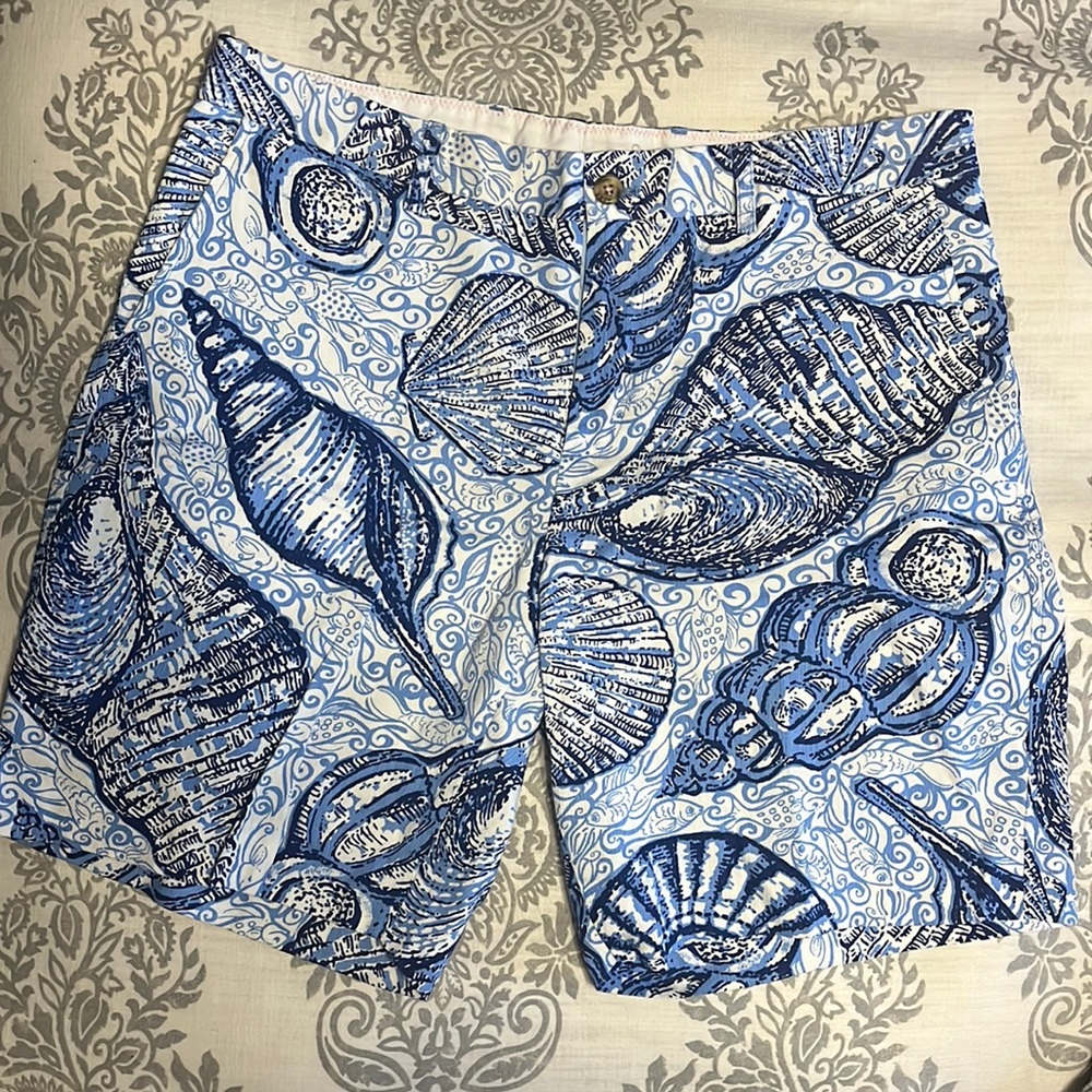 Like New Mens Lilly Pulitzer Shell Shorts